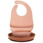 Nattou Set di 4 Stoviglie con Bavaglino in Silicone Rosa